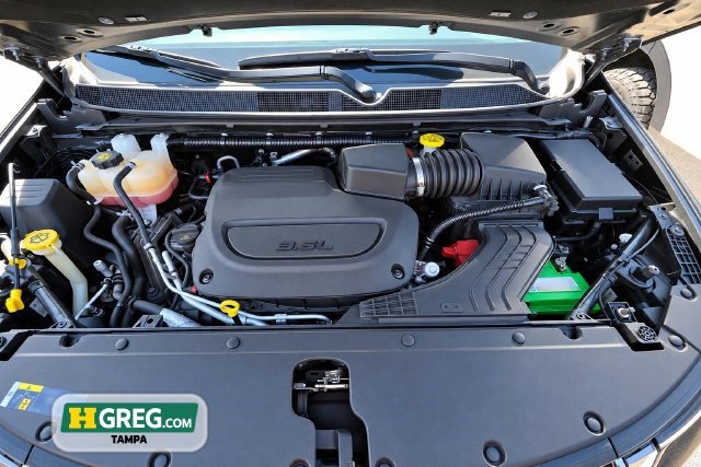 Used 2021 Chrysler Pacifica Touring-L FWD image 16