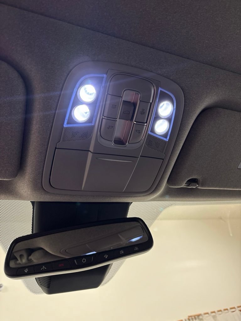 Used 2020 Hyundai Santa Fe SEL AWD/4WD image 14