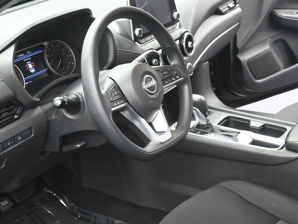 Used 2024 Nissan Sentra SV image 7