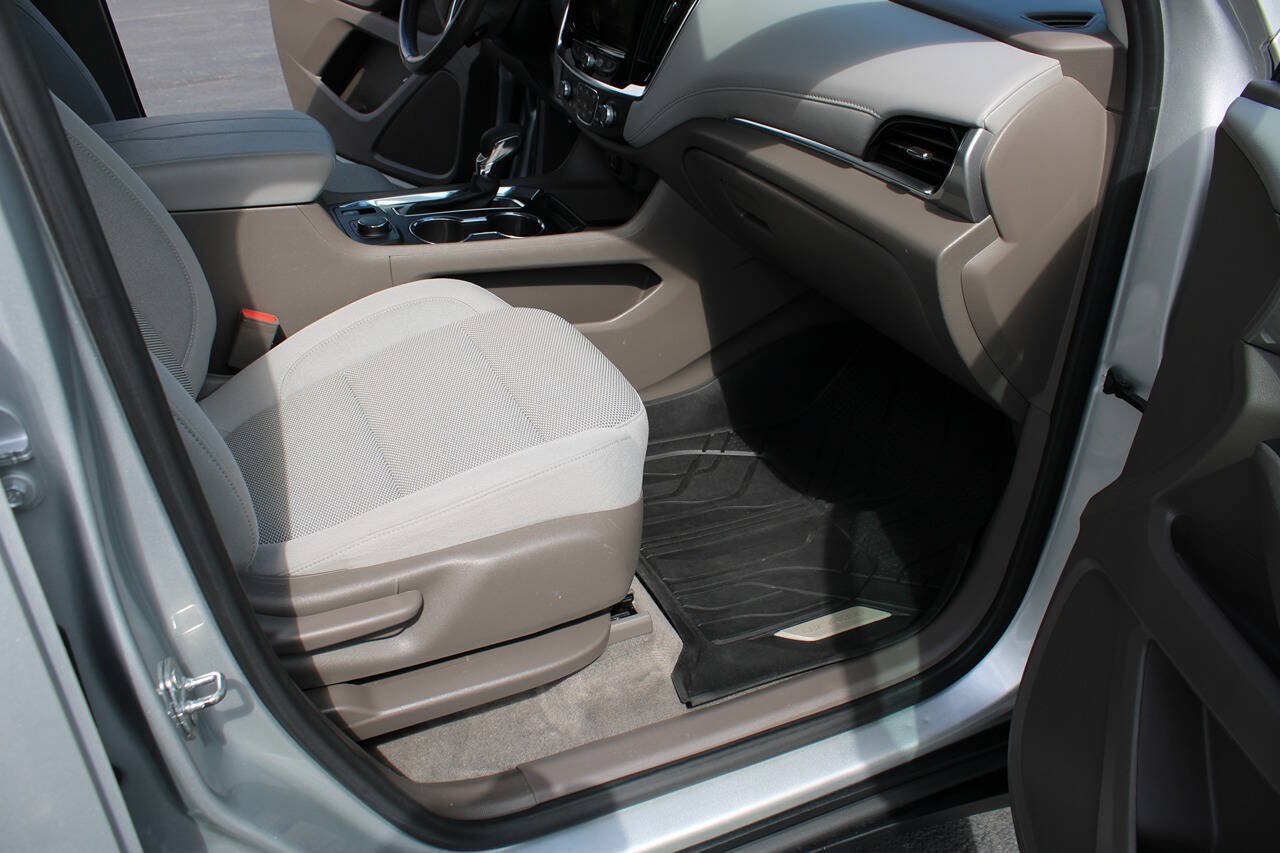 Used 2021 Chevrolet Traverse LT AWD/4WD image 39
