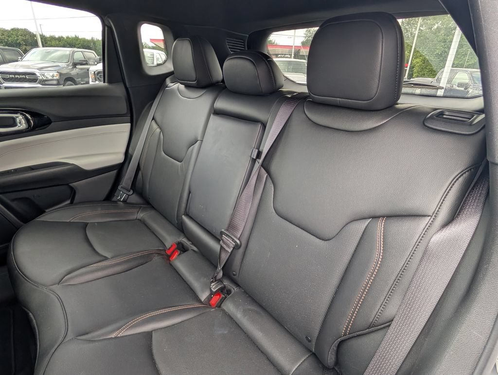 Used 2023 Jeep Compass Limited AWD/4WD image 12