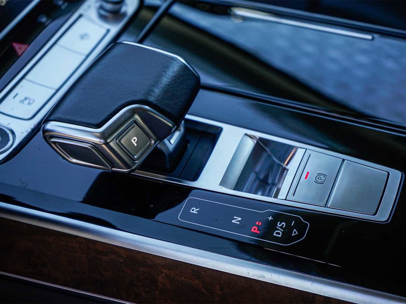 Used 2022 Audi A8 L 3.0T w/ Executive Package image 21