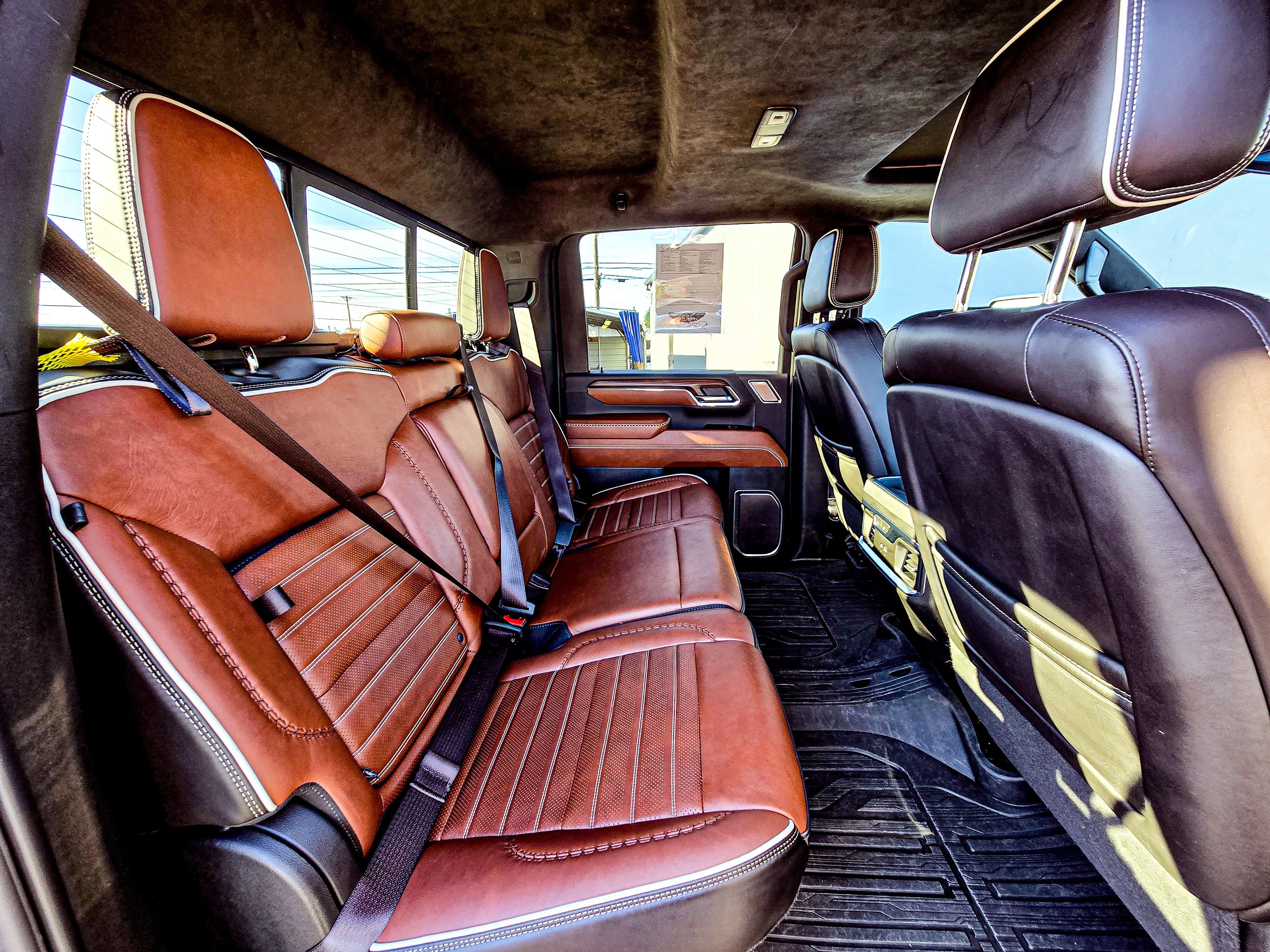 Used 2024 GMC Sierra 3500 Denali Ultimate image 13