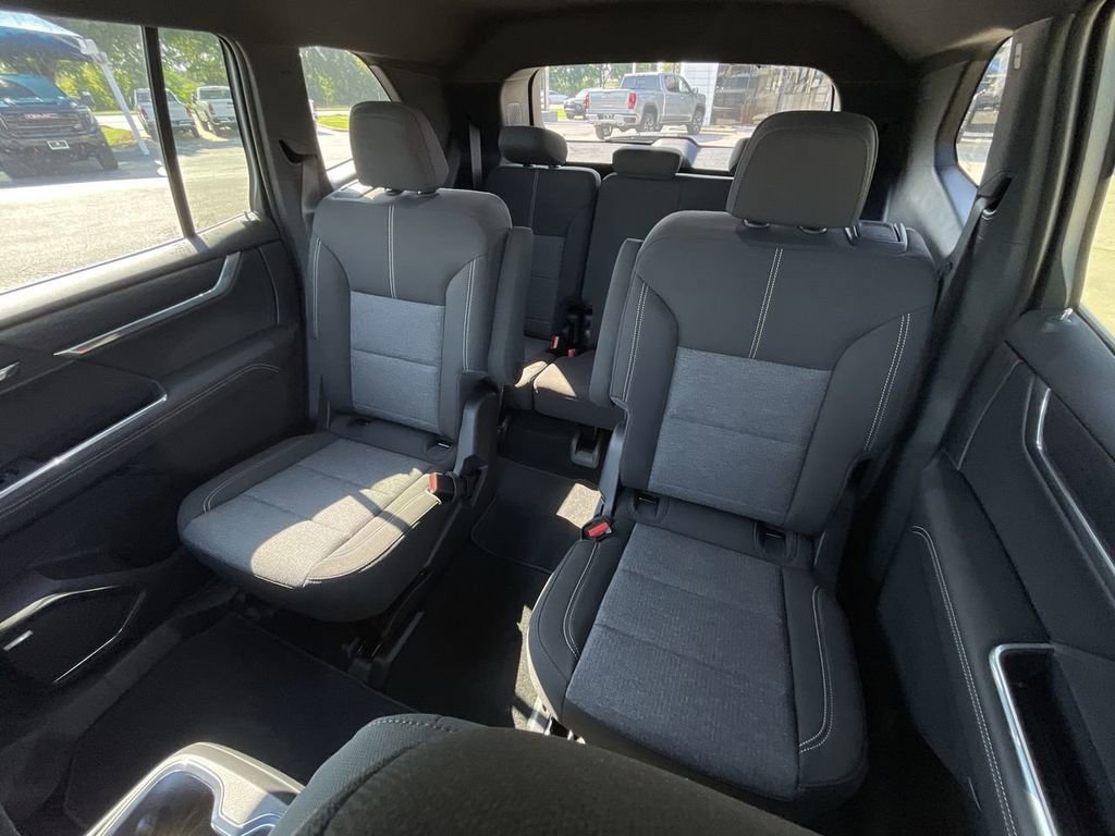 New 2026 GMC Acadia Elevation image 32