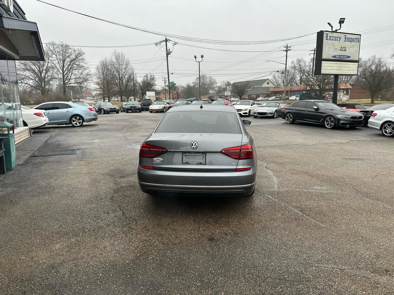 Used 2017 Volkswagen Passat 1.8T S image 5