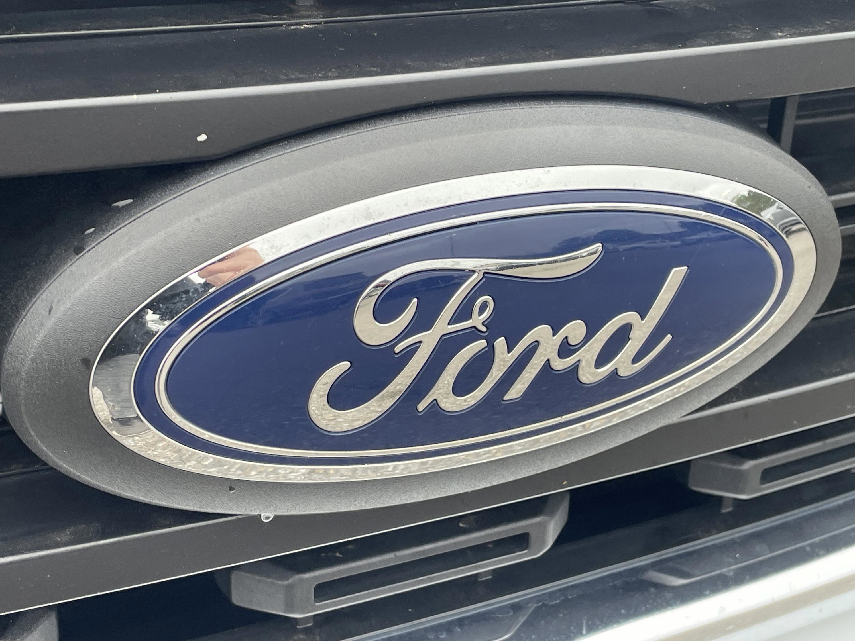 Used 2022 Ford F150 XLT w/ Equipment Group 301A Mid image 4