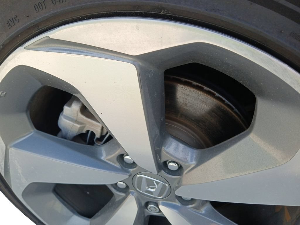 Used 2018 Honda Accord Touring image 16