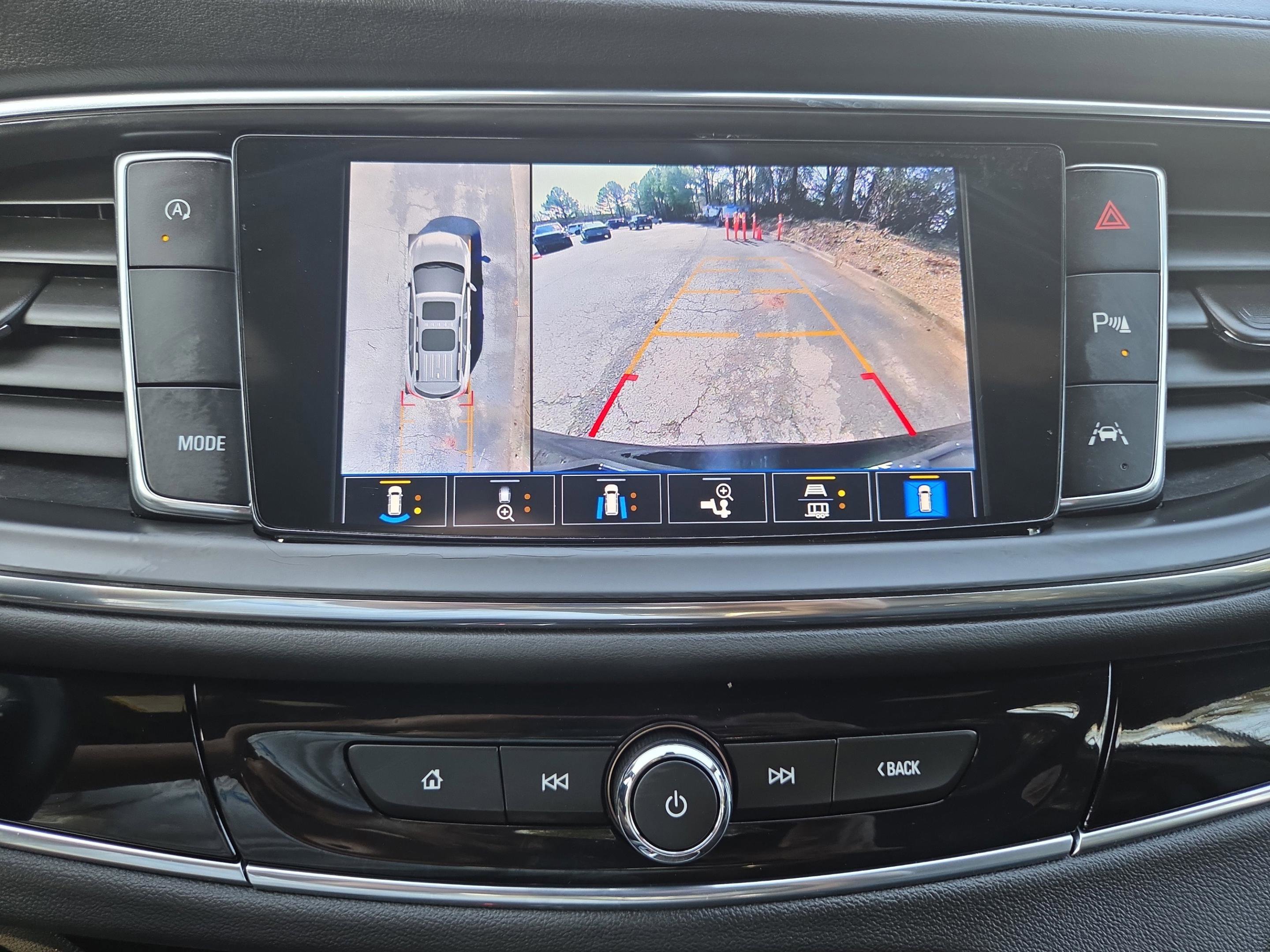 Used 2022 Buick Enclave Avenir w/ Avenir Technology Package image 20