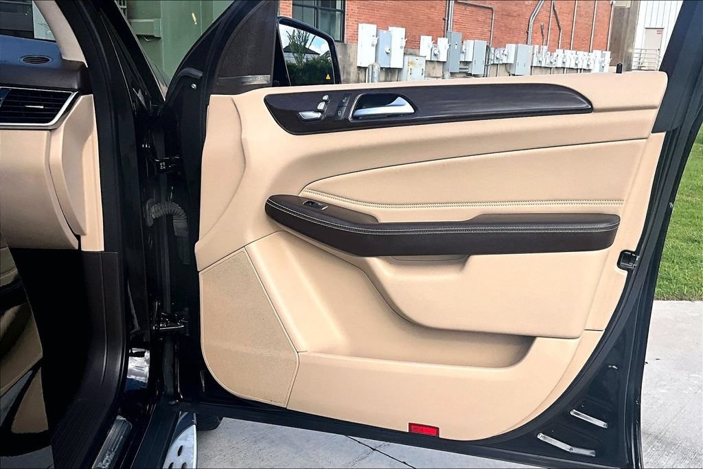 Used 2018 Mercedes-Benz GLE 350 image 25