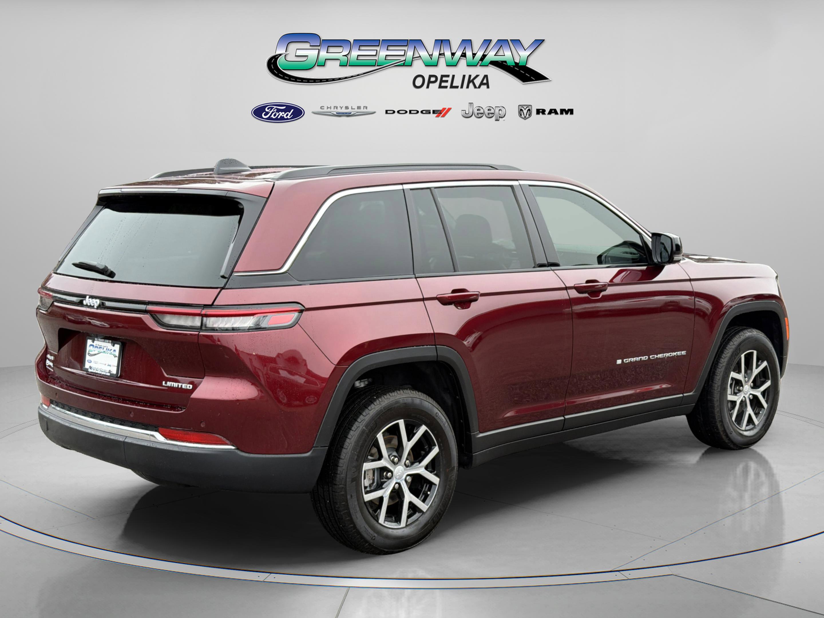 Used 2025 Jeep Grand Cherokee Limited w/ Trailer Tow Package image 17