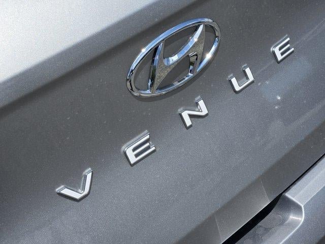 New 2026 Hyundai Venue SEL FWD image 7
