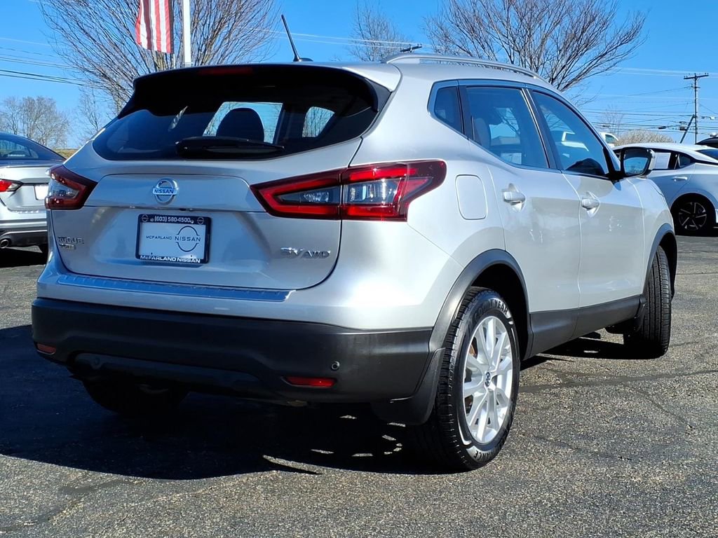 Certified 2022 Nissan Rogue Sport SV AWD/4WD image 3