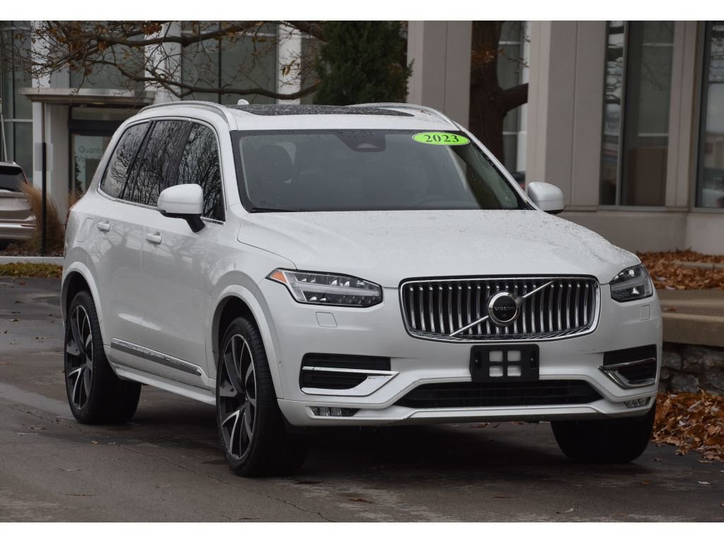Certified 2023 Volvo XC90 B5 Plus image 2