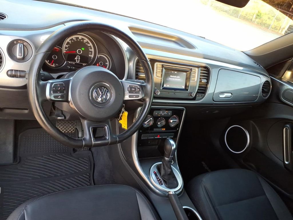Used 2017 Volkswagen Beetle 1.8T S FWD image 13