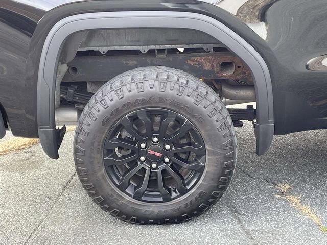Used 2022 GMC Sierra 1500 AT4X image 9
