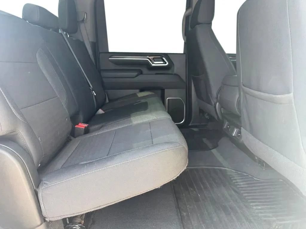 Used 2025 Chevrolet Silverado 2500 LT AWD/4WD image 17