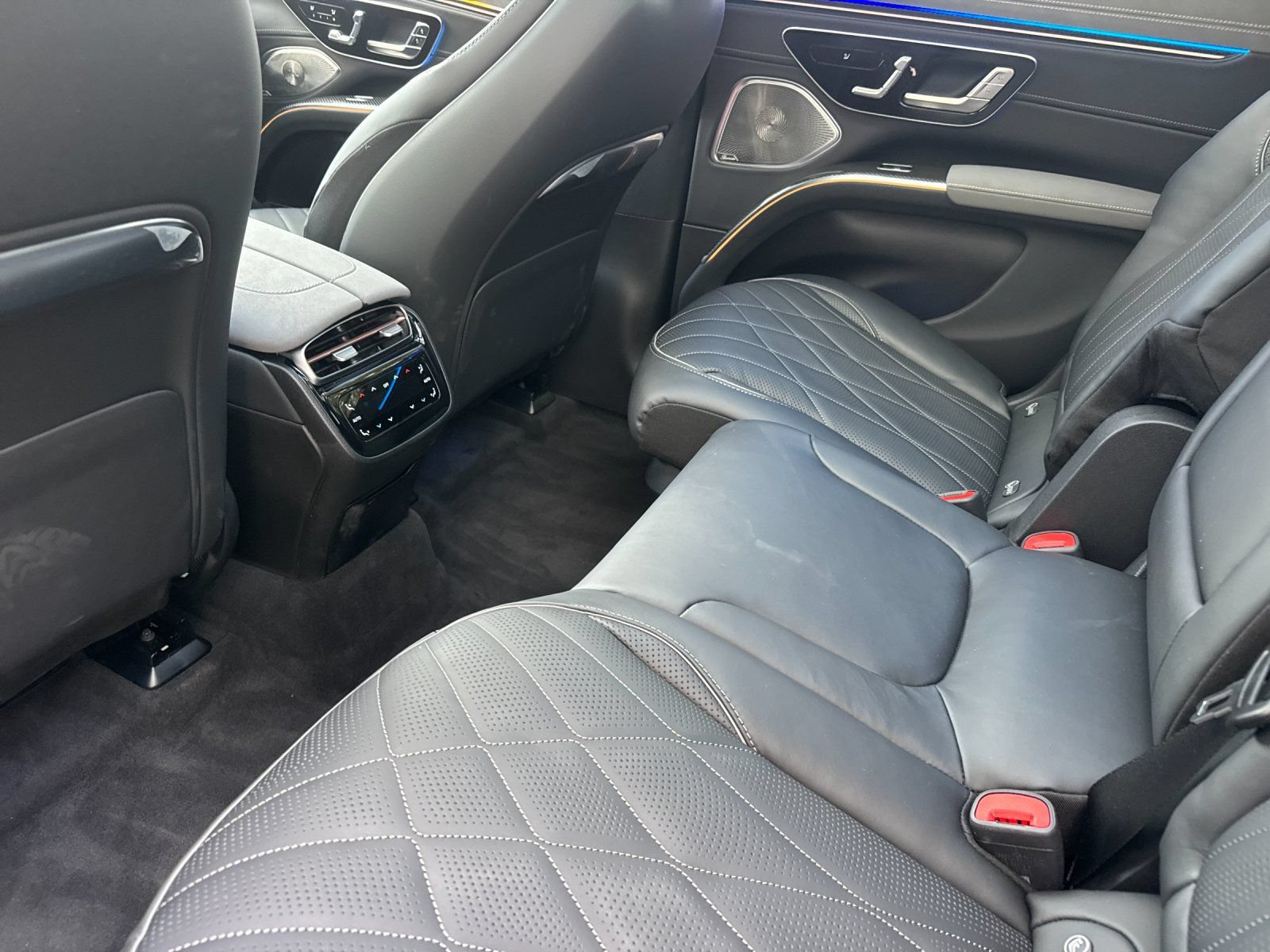 New 2026 Mercedes-Benz EQS 550 4MATIC SUV image 12