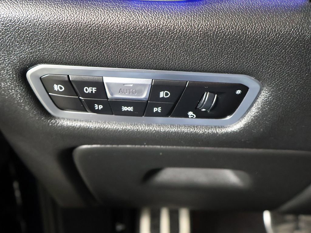 Used 2021 BMW X5 xDrive40i AWD/4WD image 37
