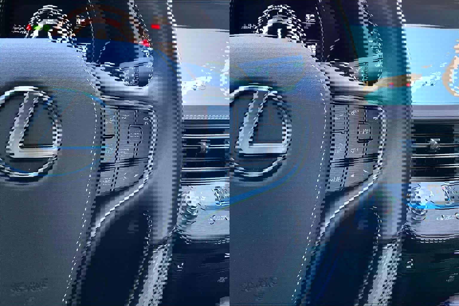 Used 2018 Lexus LS 500 AWD w/ Luxury Package image 23