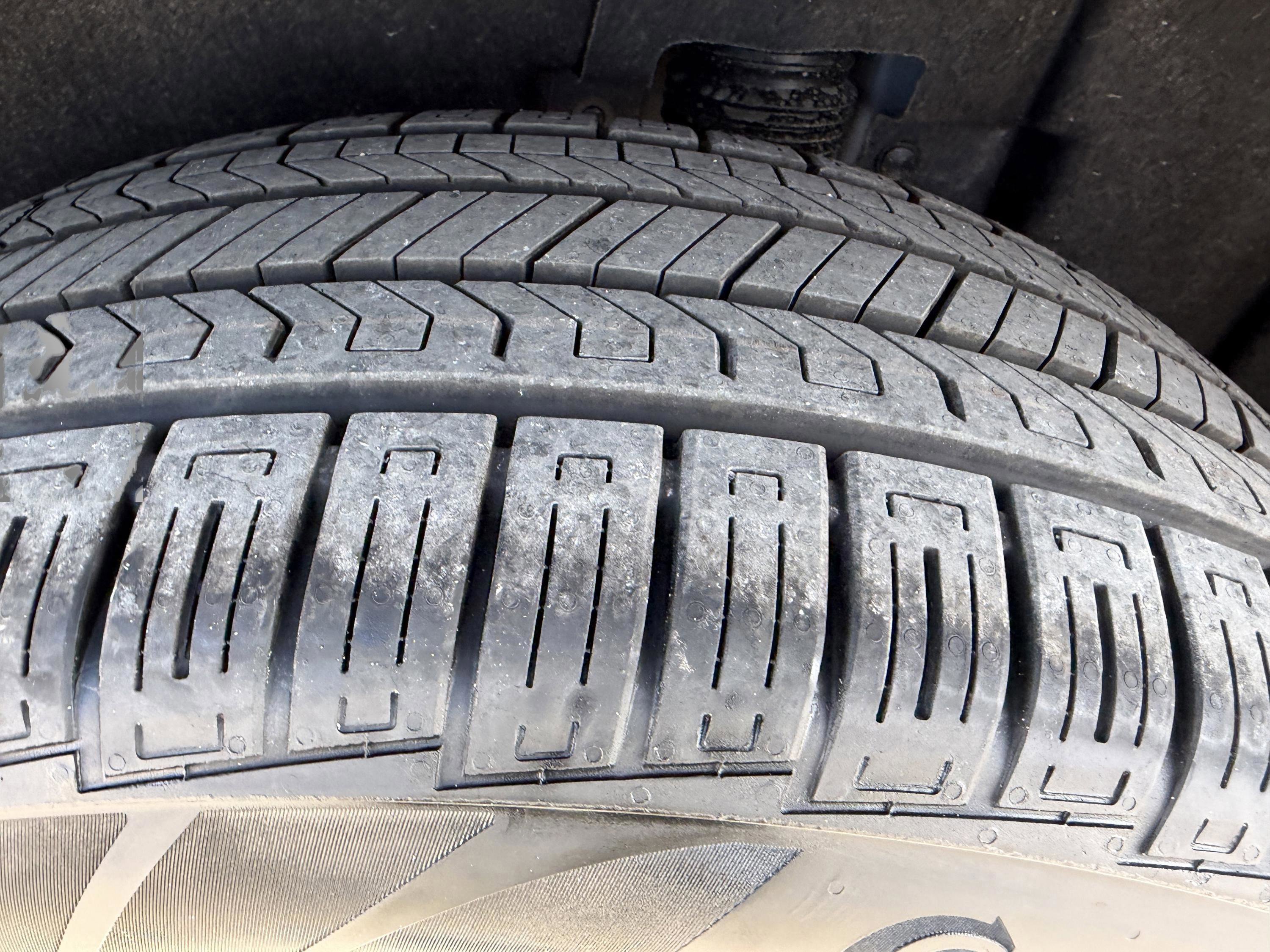 New 2026 Chevrolet Equinox LT w/ Convenience Package II image 17