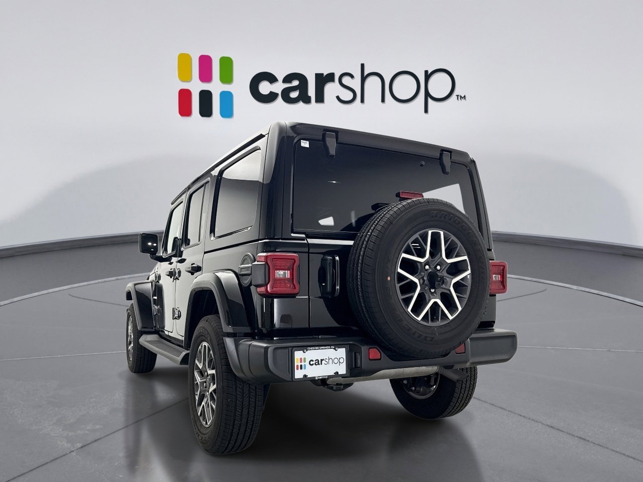 Used 2024 Jeep Wrangler Unlimited Sahara AWD/4WD image 3