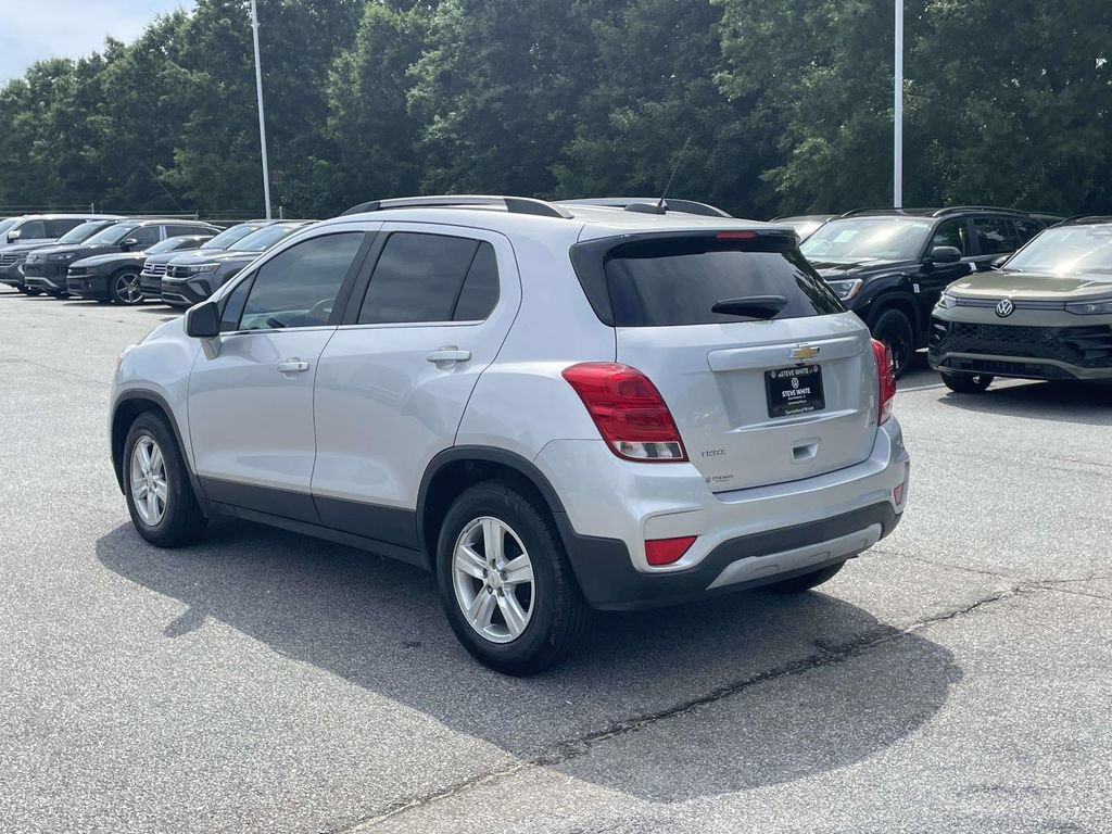 Used 2017 Chevrolet Trax LT FWD image 4
