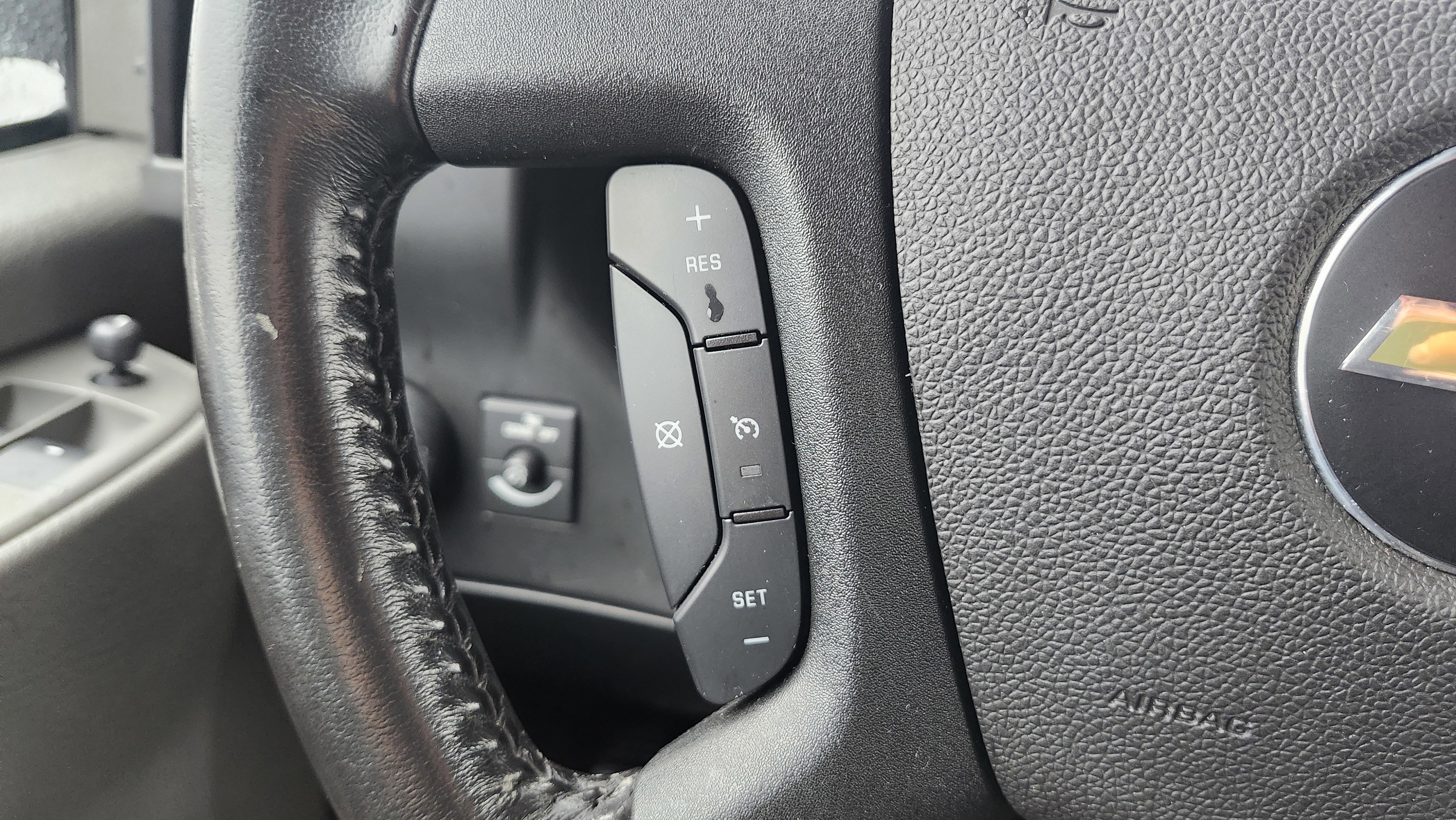 Used 2022 Chevrolet Express 3500 LS image 34