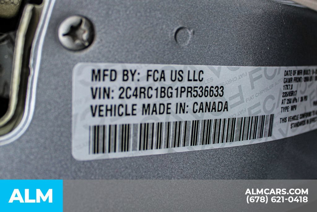 Used 2023 Chrysler Pacifica Touring-L FWD image 40