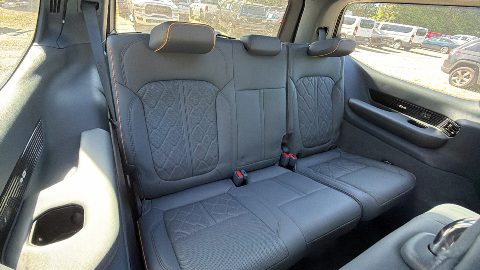 Certified 2024 Jeep Grand Wagoneer Series III w/ Rear Seat Video Group 1 AWD/4WD image 23