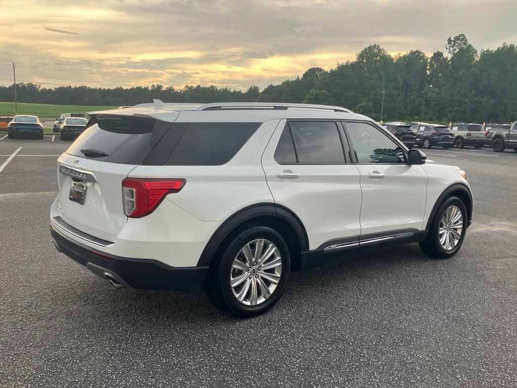 Used 2020 Ford Explorer Limited RWD image 3