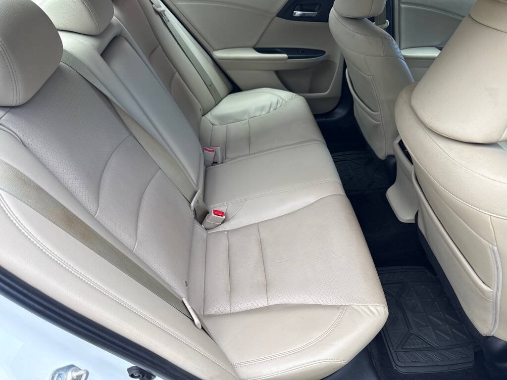 Used 2017 Honda Accord EX-L image 13