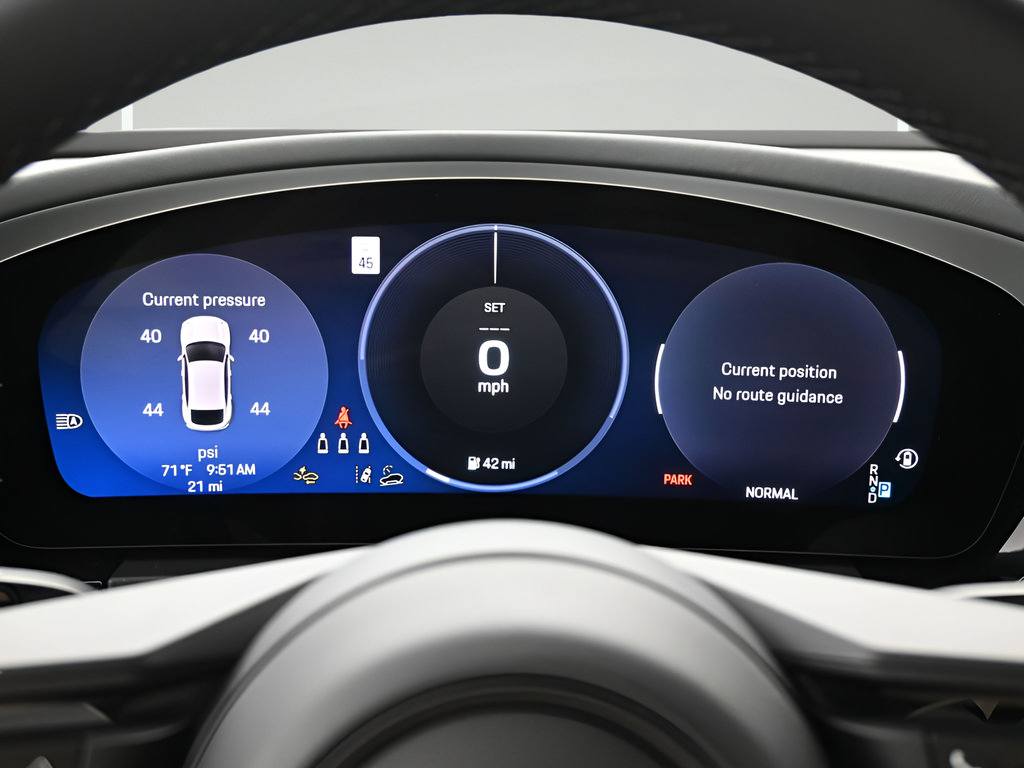 New 2025 Porsche Macan 4S Electric AWD/4WD image 19