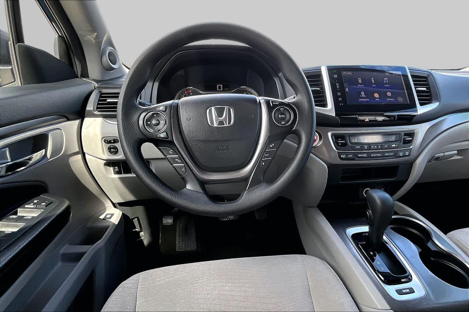 Used 2016 Honda Pilot EX image 6