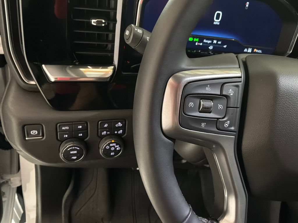 Used 2025 Chevrolet Silverado 3500 LTZ w/ LTZ Plus Package AWD/4WD image 26