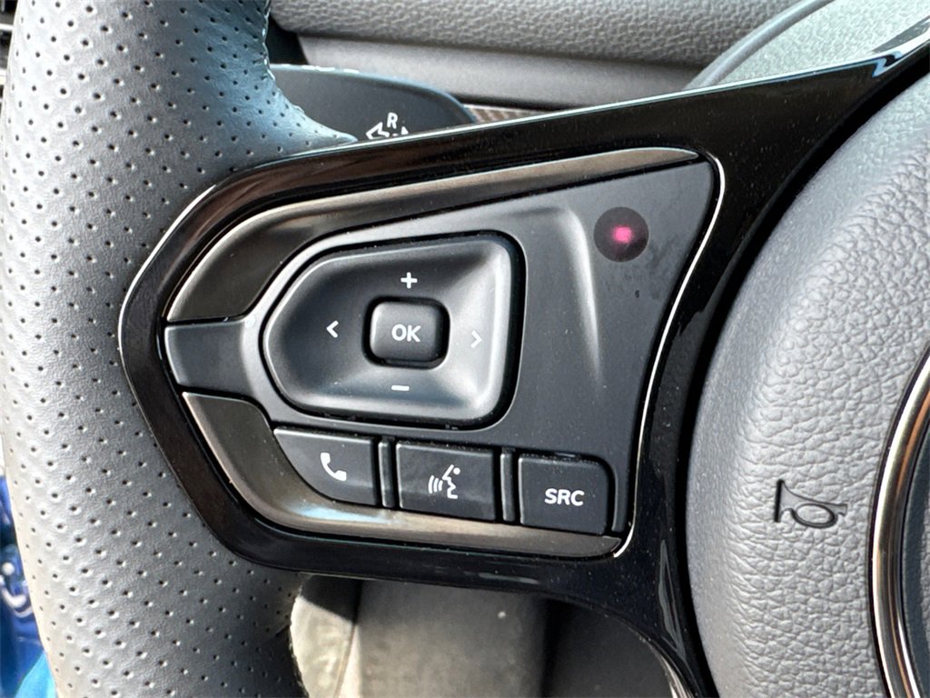 New 2025 VinFast VF 8 Eco image 31