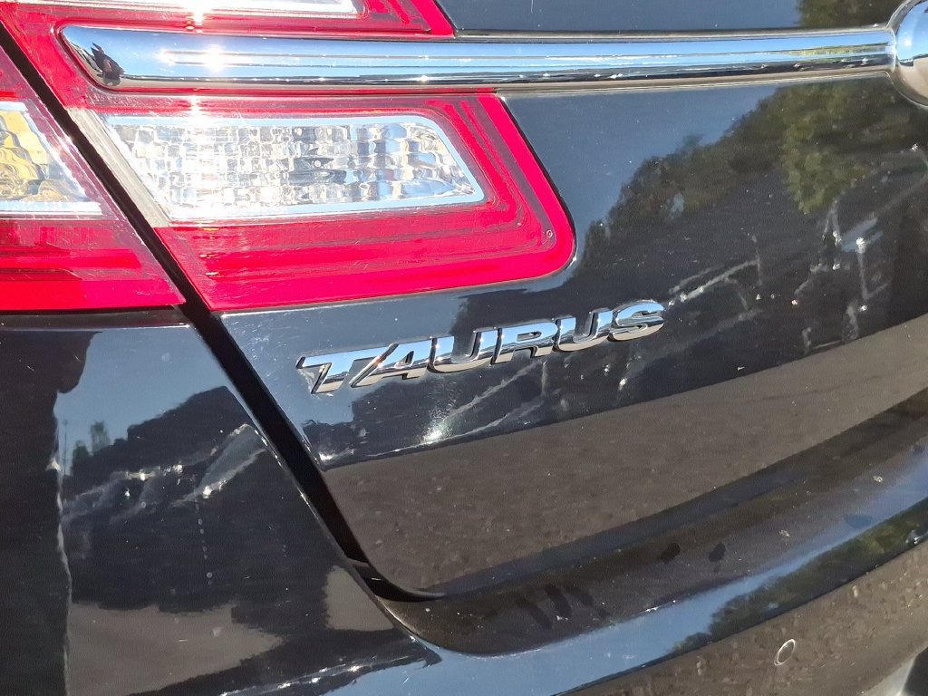 Certified 2018 Ford Taurus SHO w/ Driver Assist Package AWD/4WD image 35