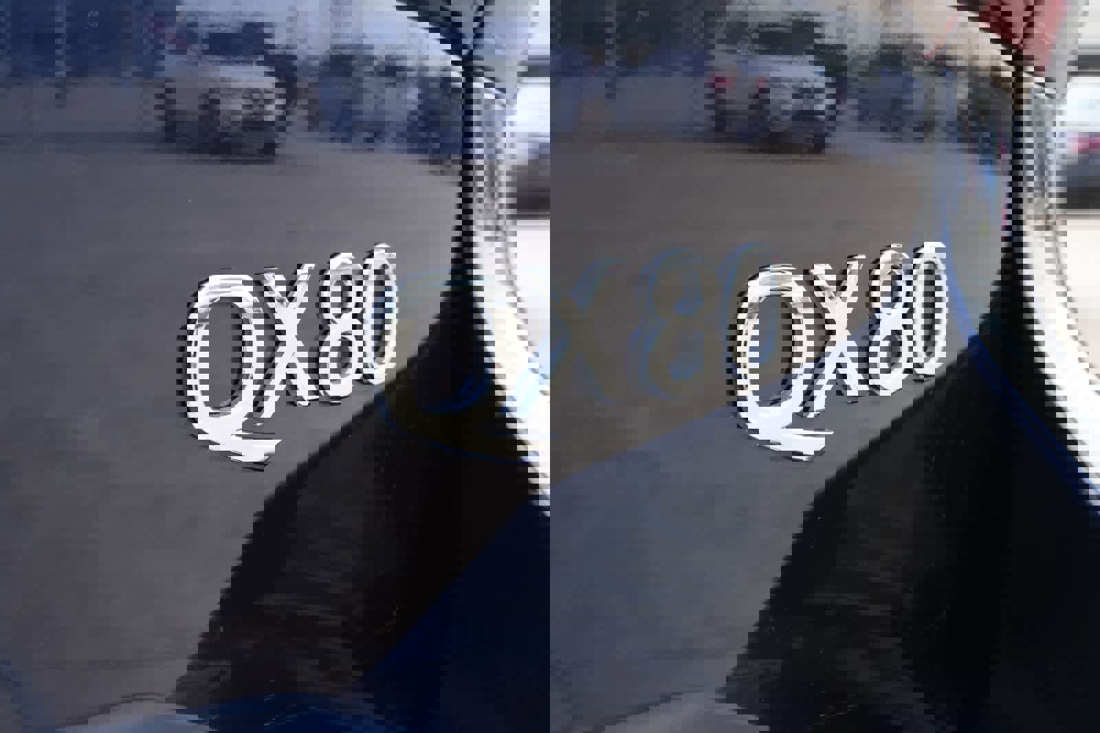 Used 2019 INFINITI QX80 Luxe w/ All-Season Package image 17