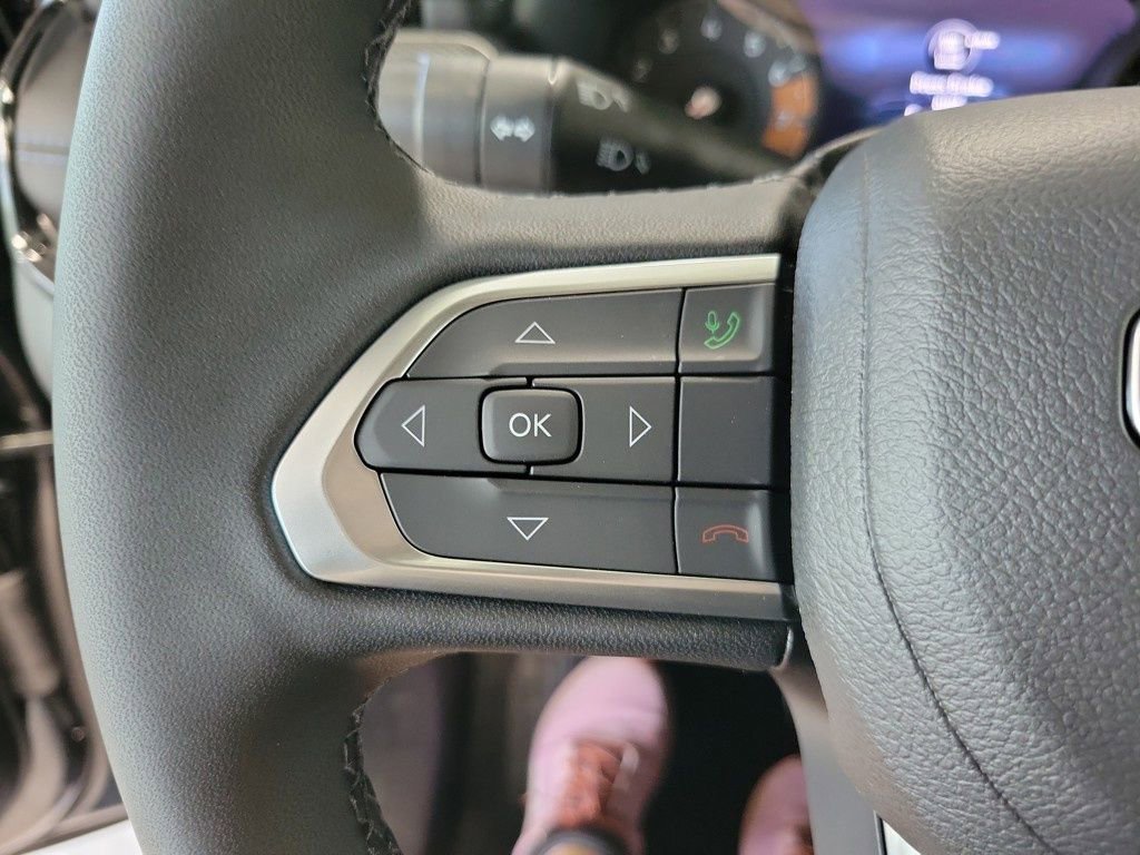 New 2025 Jeep Compass Latitude w/ Convenience Group image 12