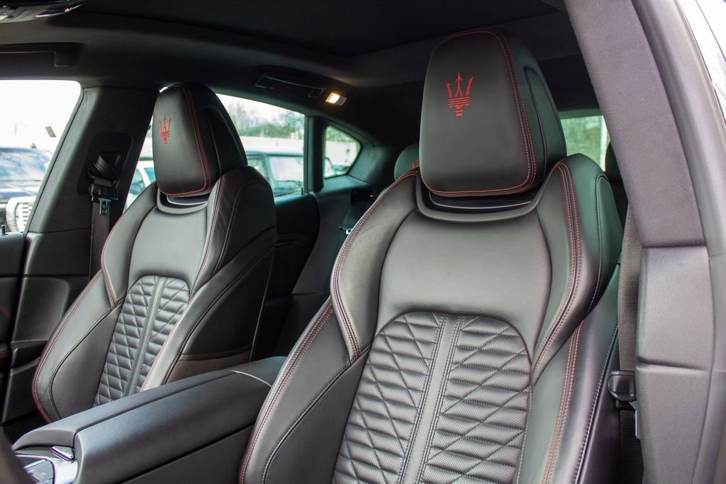 Used 2022 Maserati Levante Modena S image 12