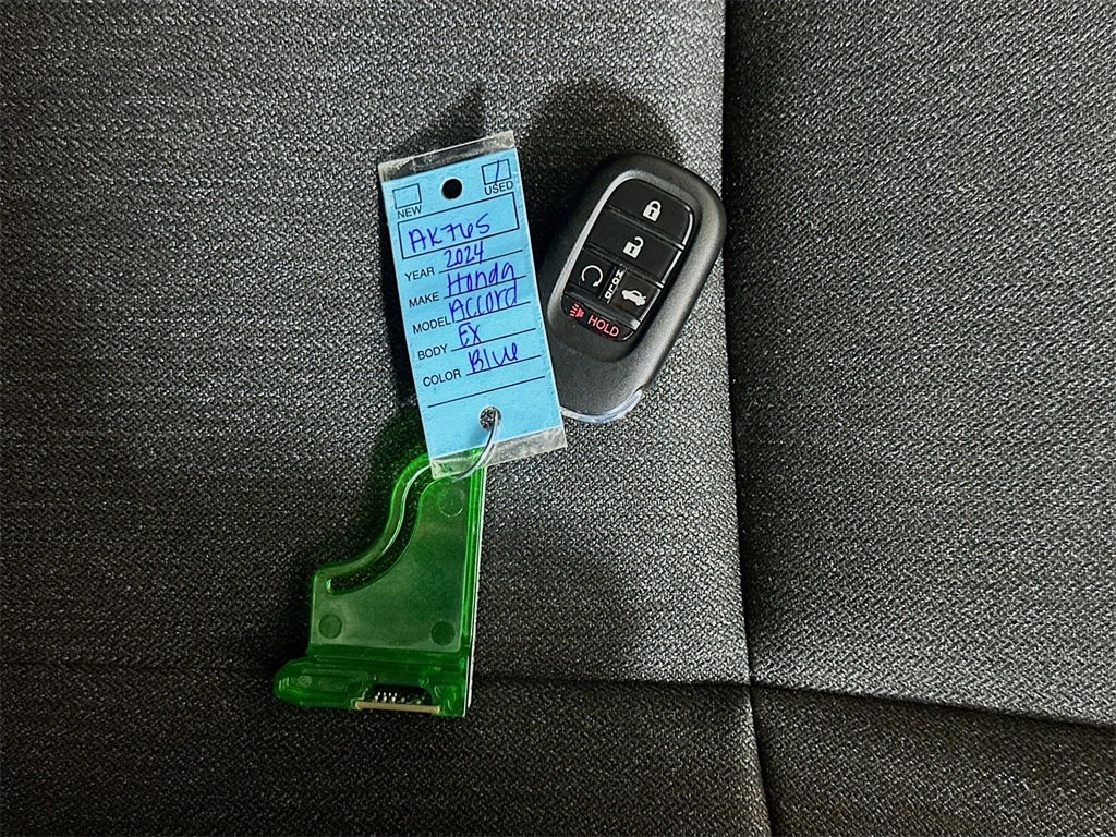 Used 2024 Honda Accord EX image 31