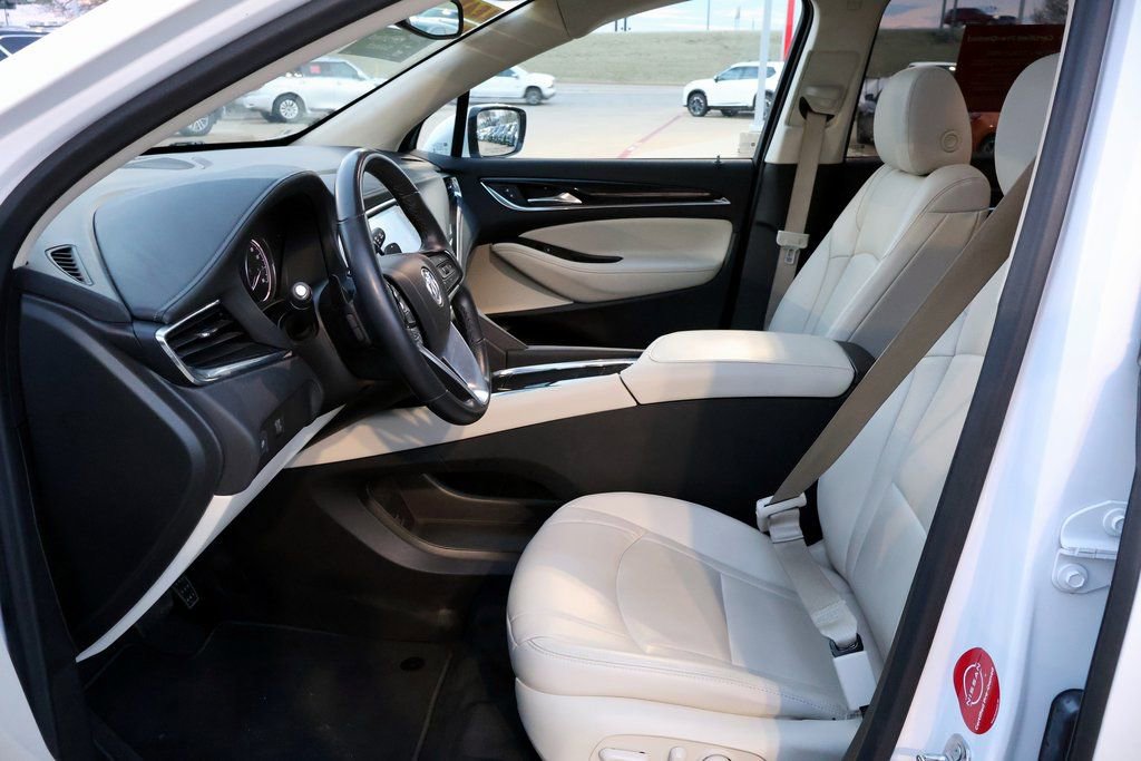 Used 2023 Buick Enclave Essence w/ Experience Buick Package FWD image 19