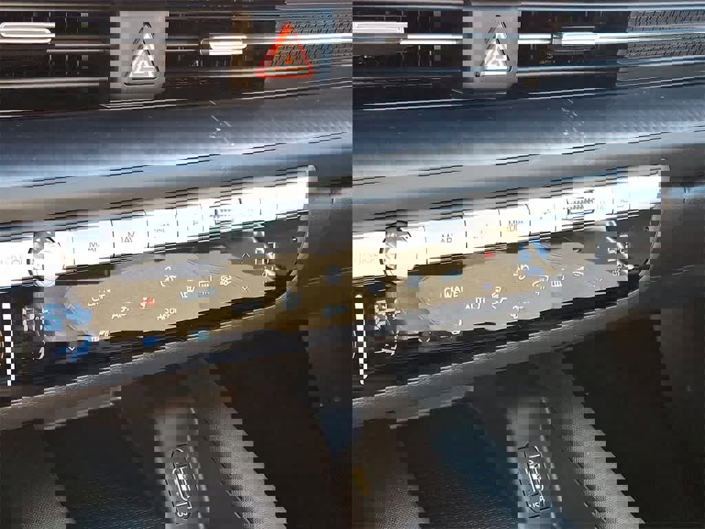 New 2025 Hyundai Ioniq 6 SE image 13