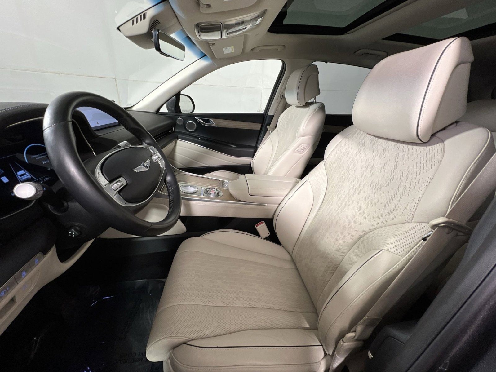 Used 2022 Genesis GV80 2.5T w/ Prestige Package 04 image 13