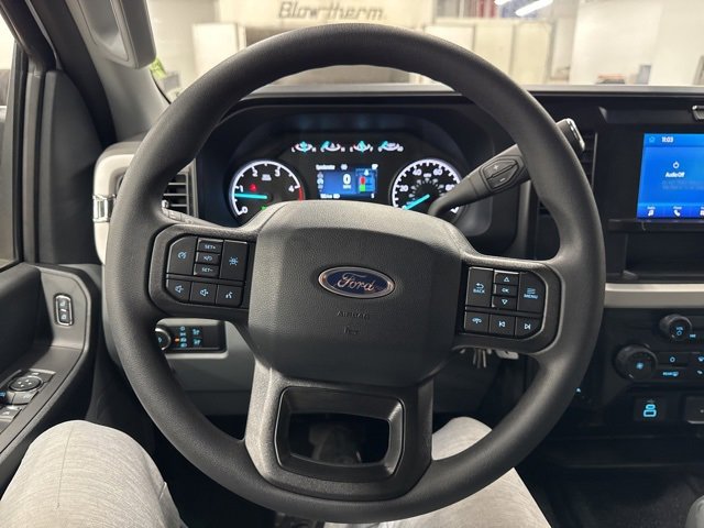 New 2025 Ford F550 4x4 SuperCab Super Duty image 11