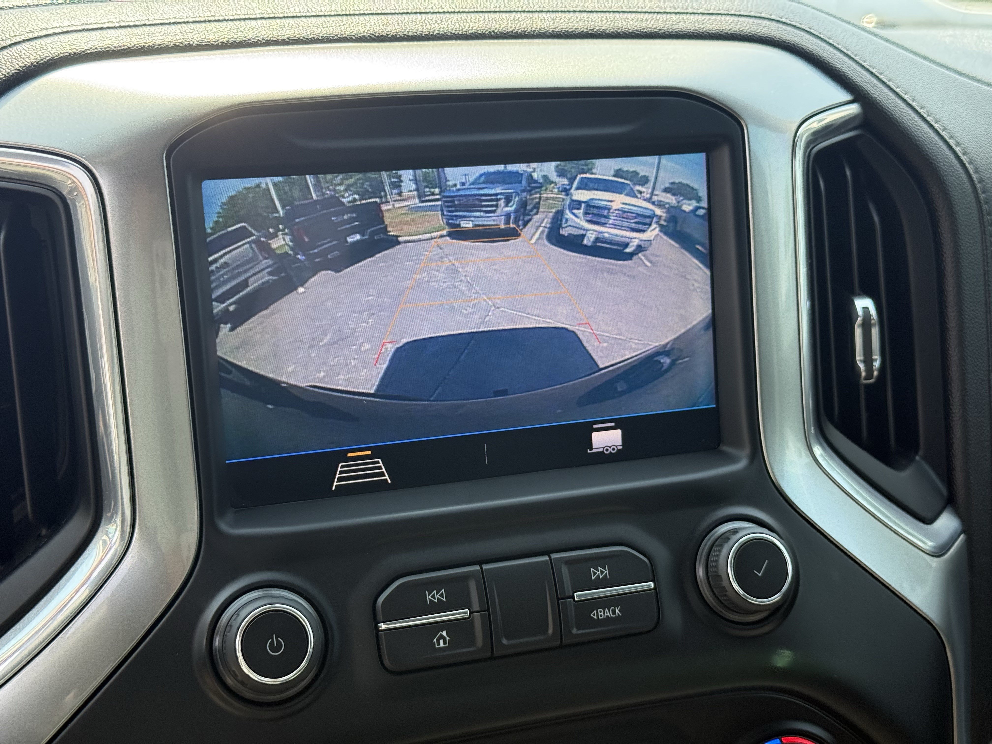 Used 2019 Chevrolet Silverado 1500 LT Trail Boss w/ Convenience Package AWD/4WD image 21