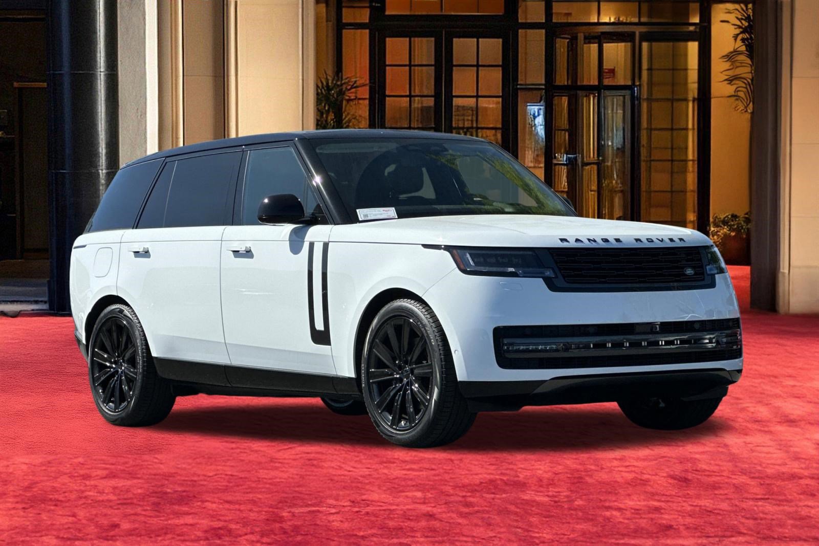 New 2026 Land Rover Range Rover Long Wheelbase SE image 8