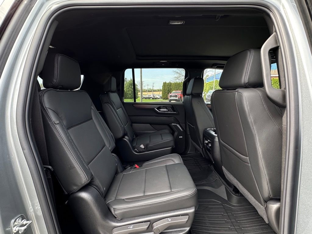 New 2026 GMC Yukon XL Denali w/ Sun & Power Step Package AWD/4WD image 15