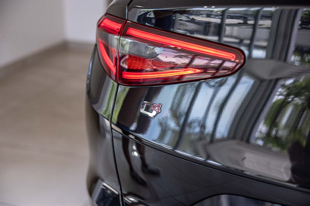 Used 2022 Alfa Romeo Stelvio Ti AWD/4WD image 16