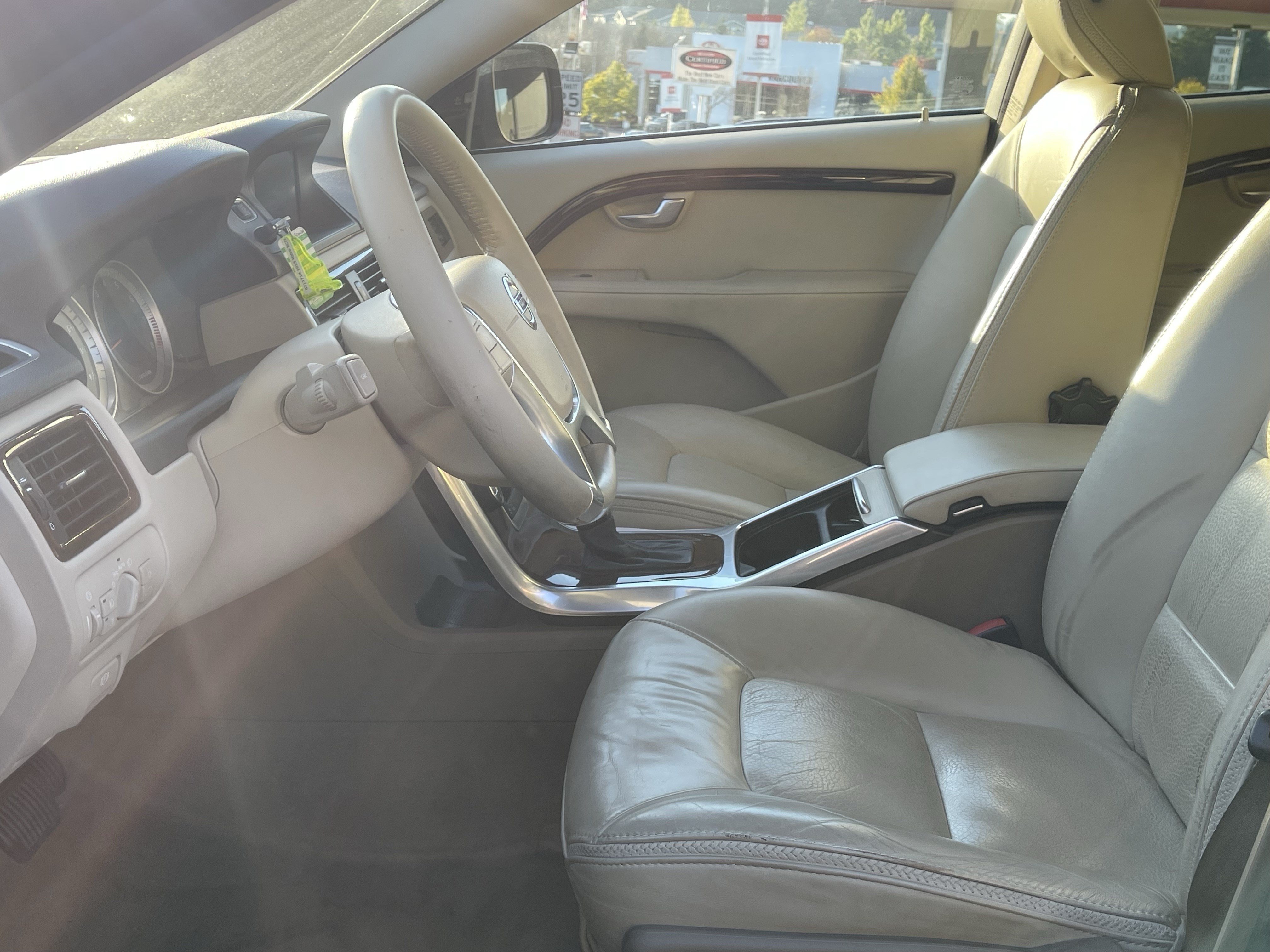 Used 2013 Volvo XC70 T6 AWD/4WD image 10
