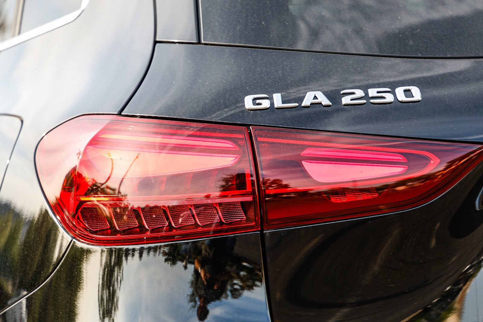 Used 2025 Mercedes-Benz GLA 250 image 8